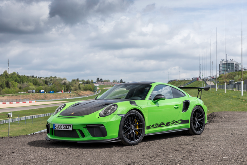 Illustration for article titled The 2019 Porsche GT3 RS Is The Exception To The Rules Of Physics
